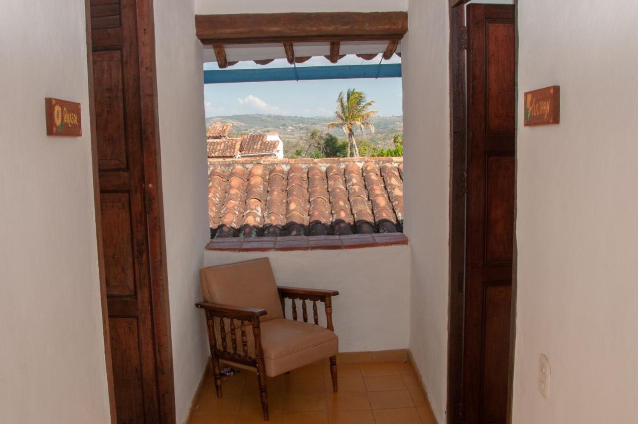 La Juanita Hostel Barichara Exteriér fotografie